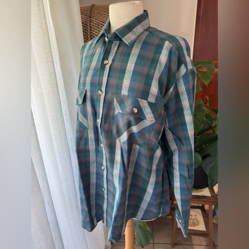 NWT Vintage high sierra men’s Green and Blue Plaid Button-Up Shirt‎
